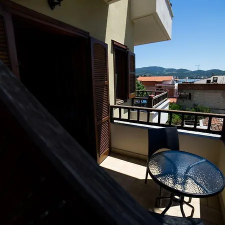 Anastasiadis House * Неос-Мармарас
