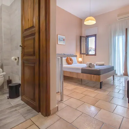 Апартаменты Thita Ex Anastasiadis House Неос-Мармарас