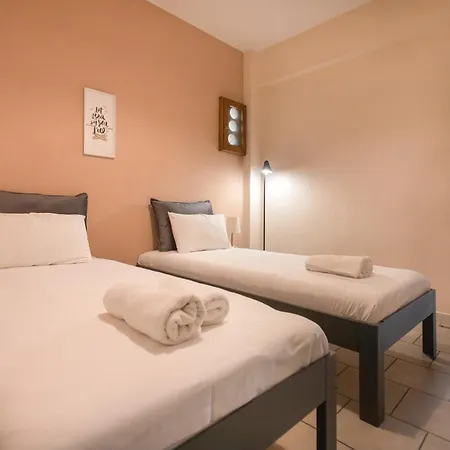Апартаменты Thita Ex Anastasiadis House Неос-Мармарас