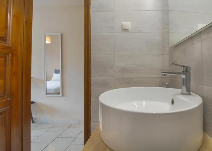 Anastasiadis House *